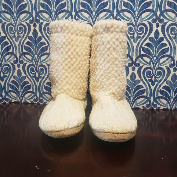 Thick warm crocheted Chunky lounge slippers  rubber sole off-white sz 8-9 - Picture 5 of 12